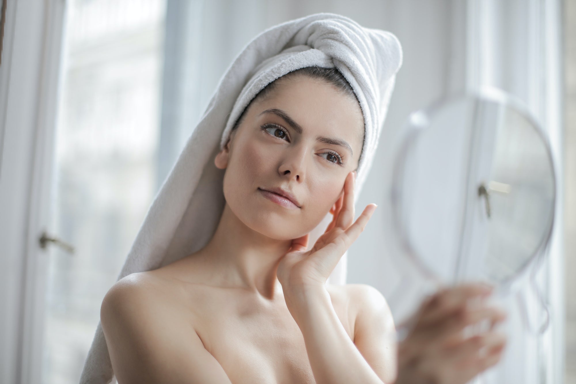 6 Key Ingredients for a Younger Looking Skin
